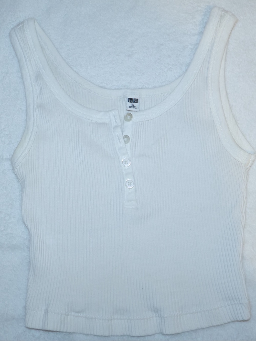 Uniqlo Women's Cropped White Ribbed Henley Tank
